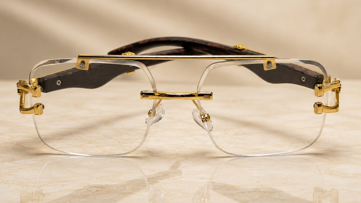 PHOTOCHROMIC